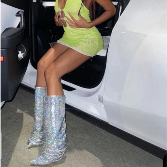 Azalea Wang Boots - Picture 1 of 4